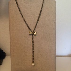 Stella & Dot Lady Bow-lo